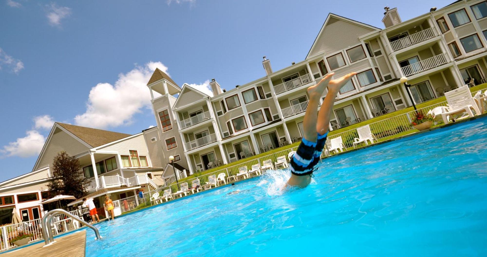Manoir Des Sables Hotel & Golf Magog Exterior foto